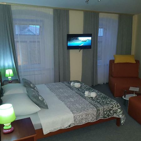 Elg Rooms Postojna Εξωτερικό φωτογραφία
