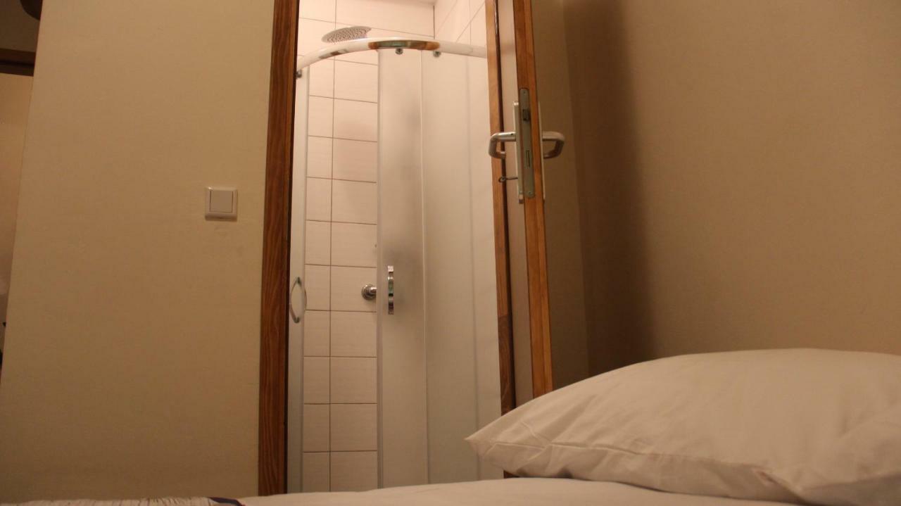 Elg Rooms Postojna Εξωτερικό φωτογραφία