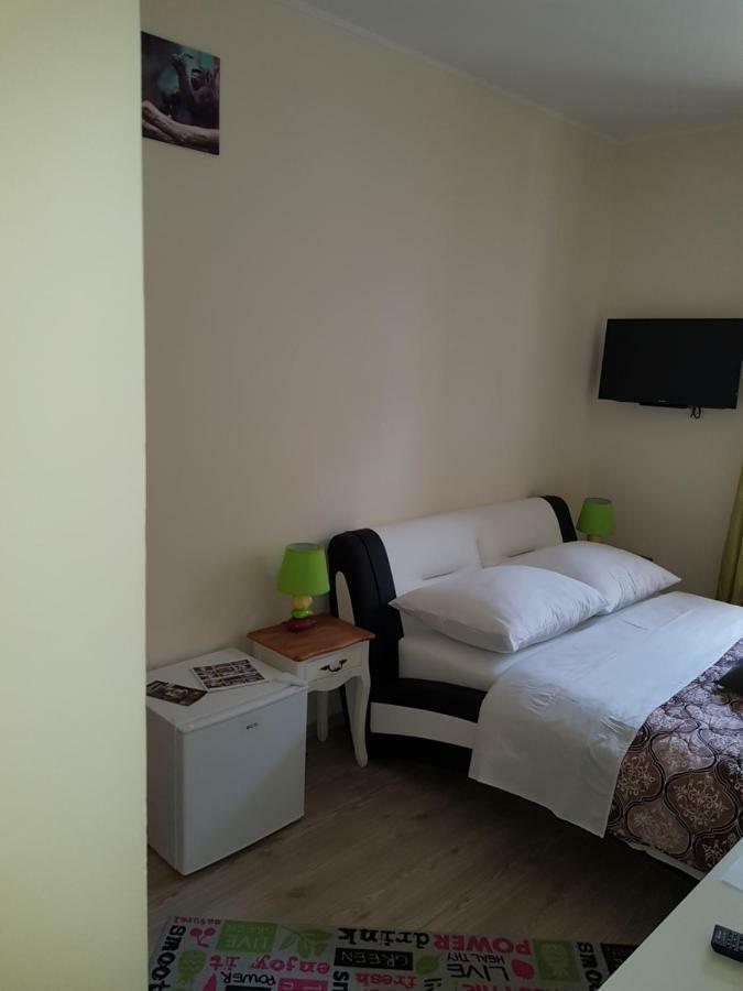 Elg Rooms Postojna Εξωτερικό φωτογραφία