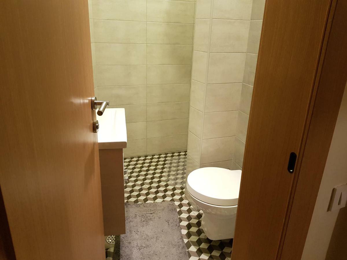 Elg Rooms Postojna Εξωτερικό φωτογραφία